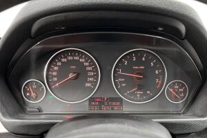 BMW 3-SARJA esikatselu 14