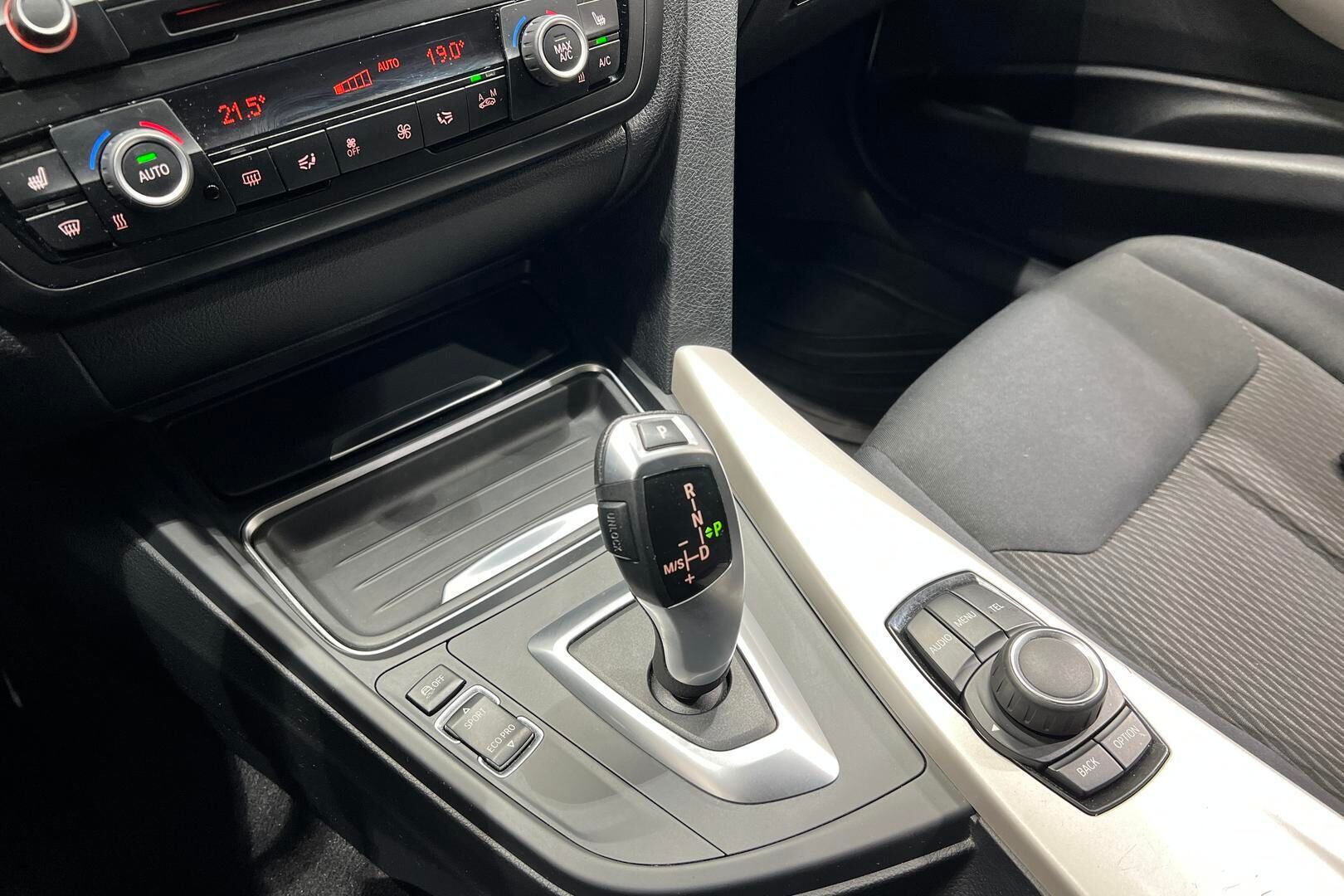 BMW 3-SARJA iso kuva 22