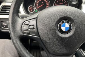 BMW 3-SARJA esikatselu 25