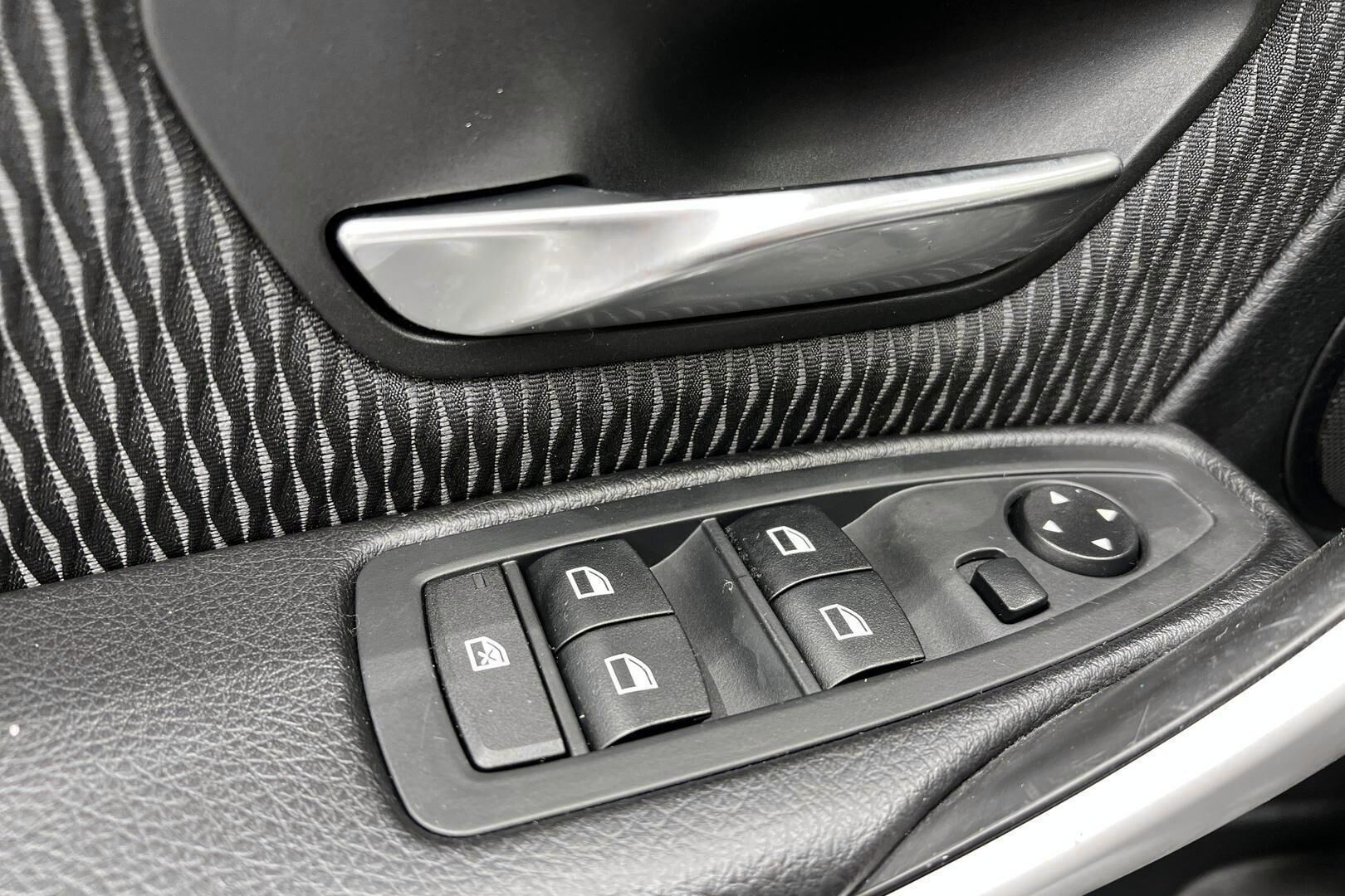 BMW 3-SARJA iso kuva 27