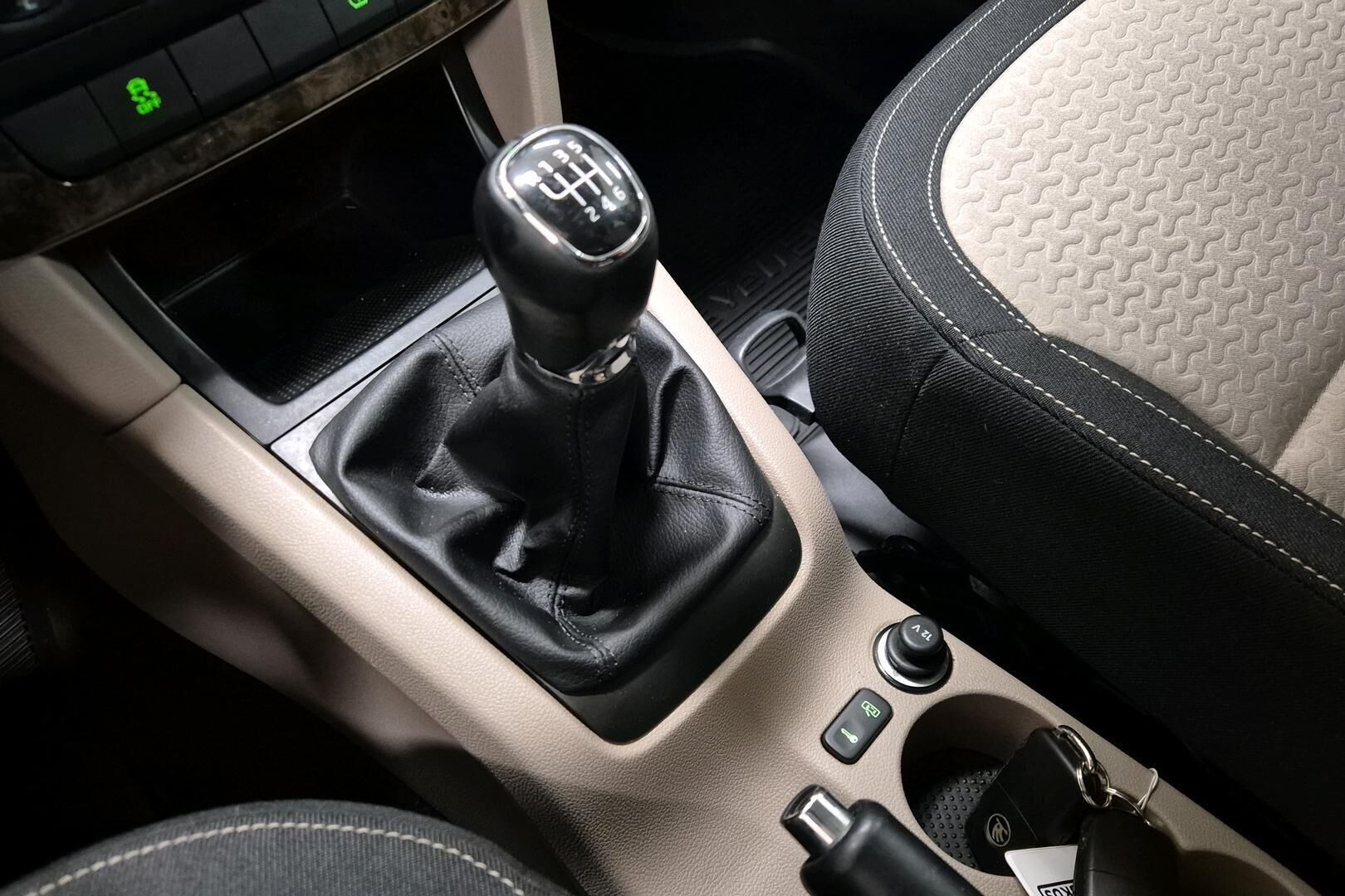 Skoda Yeti iso kuva 16