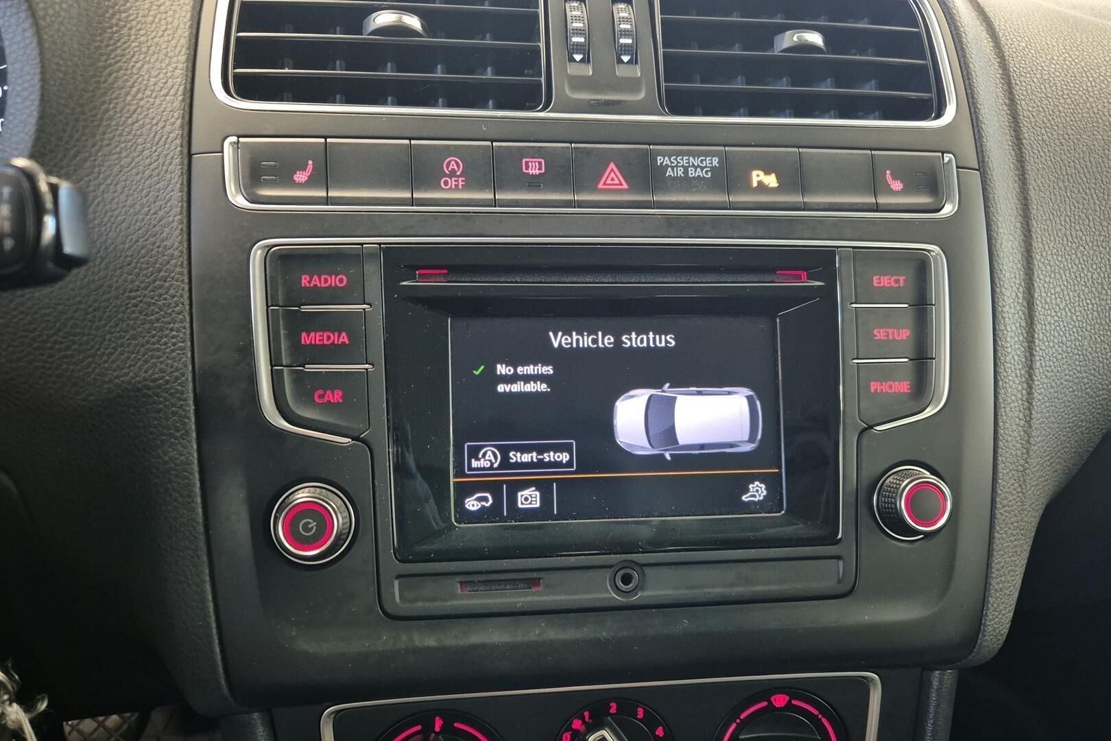 Volkswagen Polo iso kuva 6