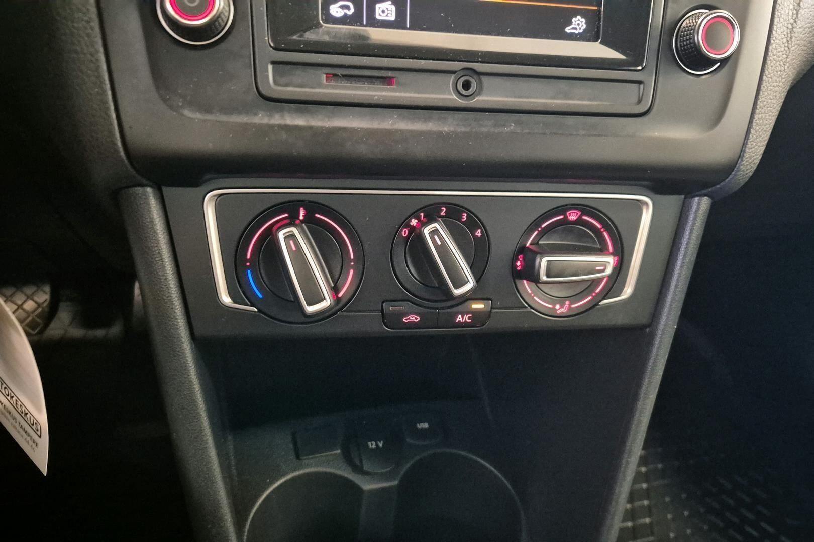 Volkswagen Polo iso kuva 20