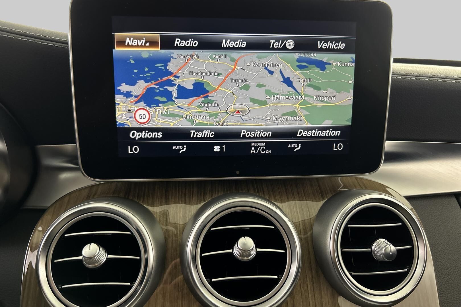 Mercedes-Benz C iso kuva 16