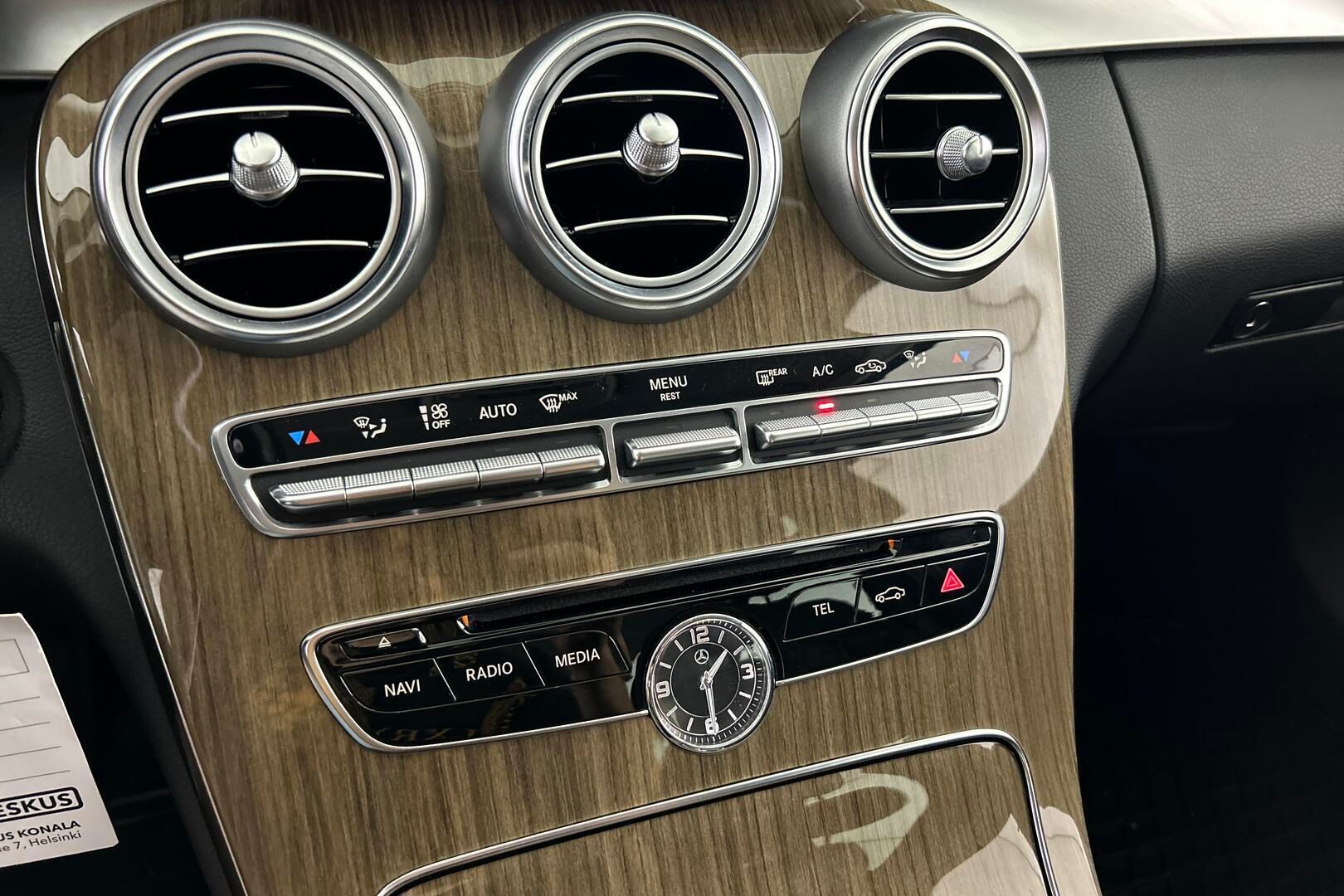 Mercedes-Benz C iso kuva 21