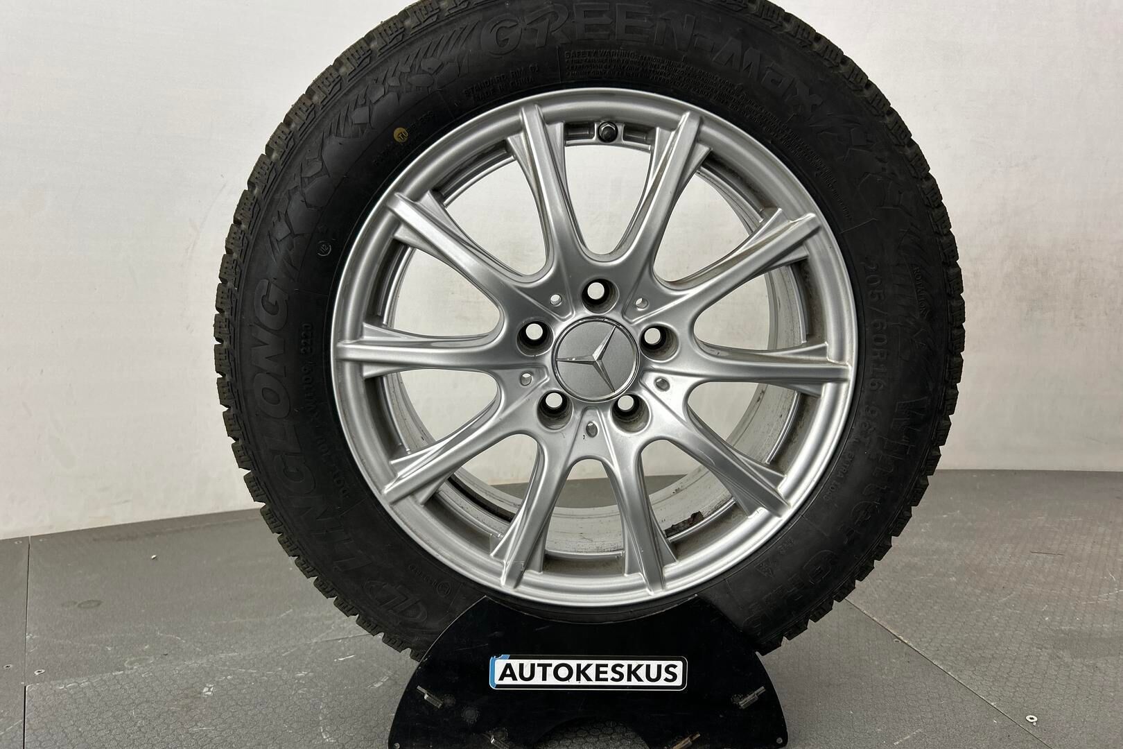 Mercedes-Benz C iso kuva 30