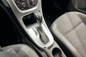 Opel Astra esikatselu 17