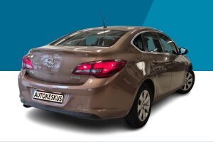 Opel Astra esikatselu 3