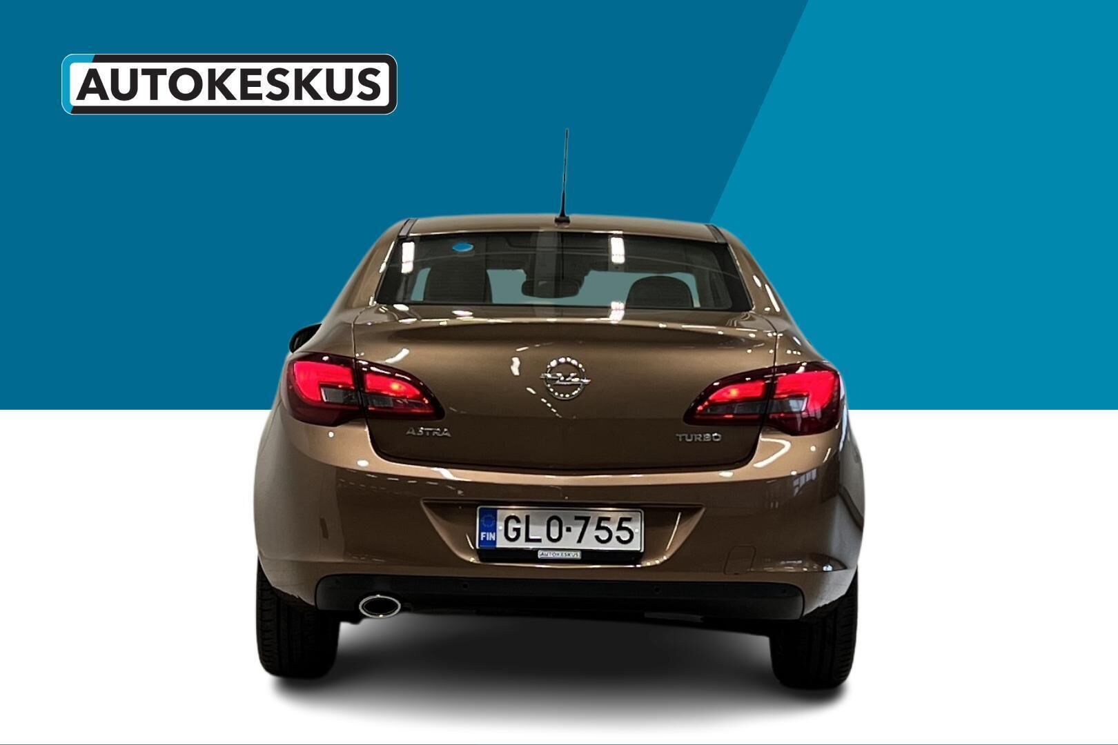 Opel Astra iso kuva 6