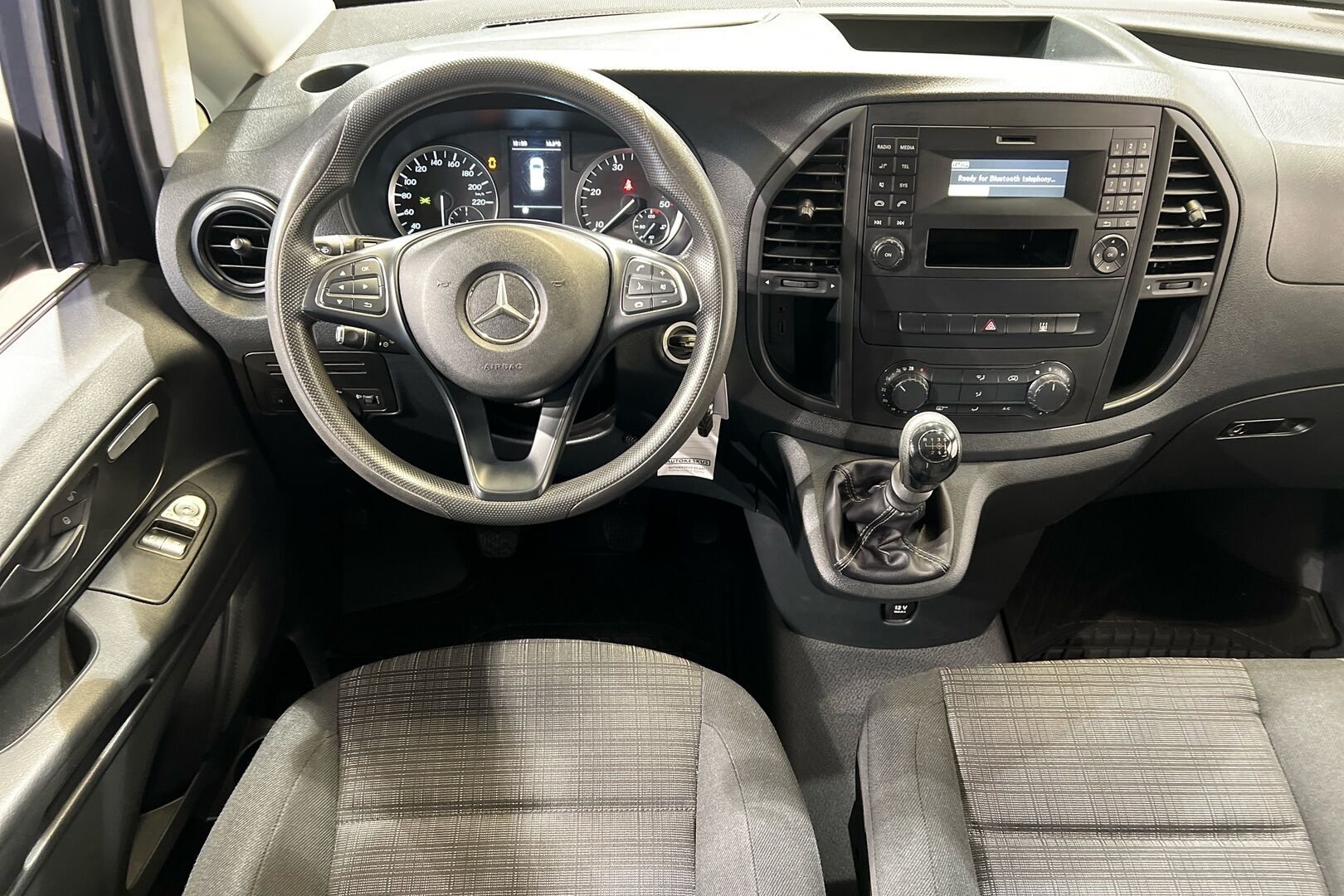 Mercedes-Benz Vito iso kuva 24