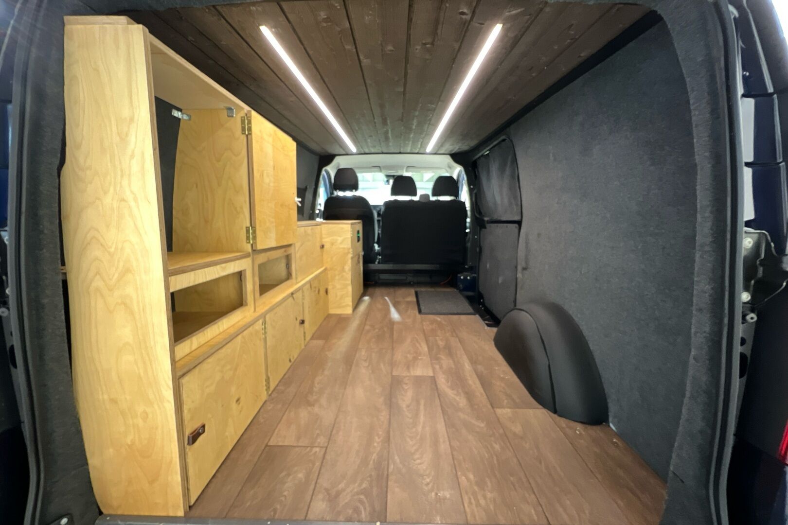 Mercedes-Benz Vito iso kuva 27
