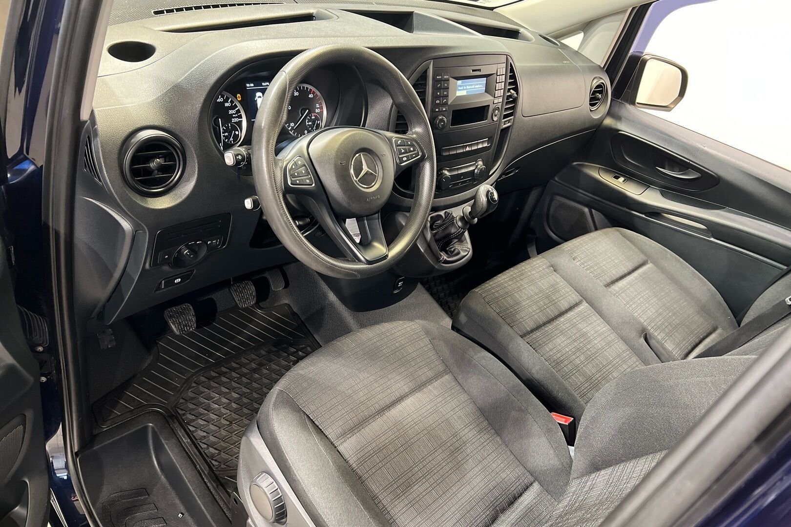 Mercedes-Benz Vito iso kuva 4