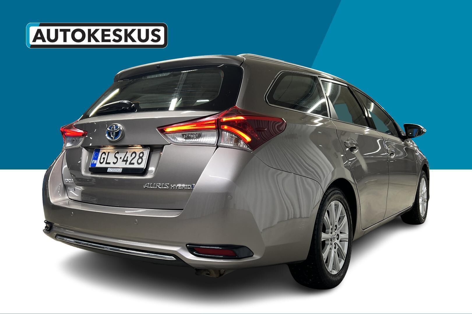 Toyota Auris iso kuva 5