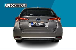 Toyota Auris esikatselu 6