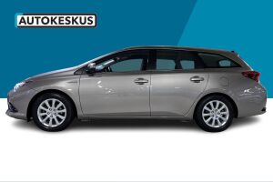 Toyota Auris esikatselu 8