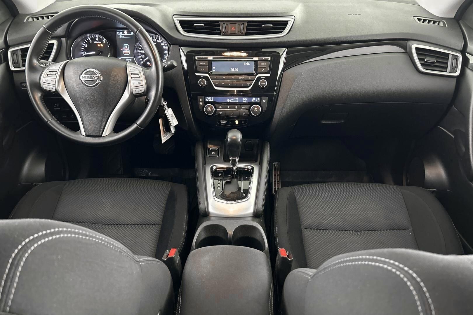 Nissan Qashqai iso kuva 10