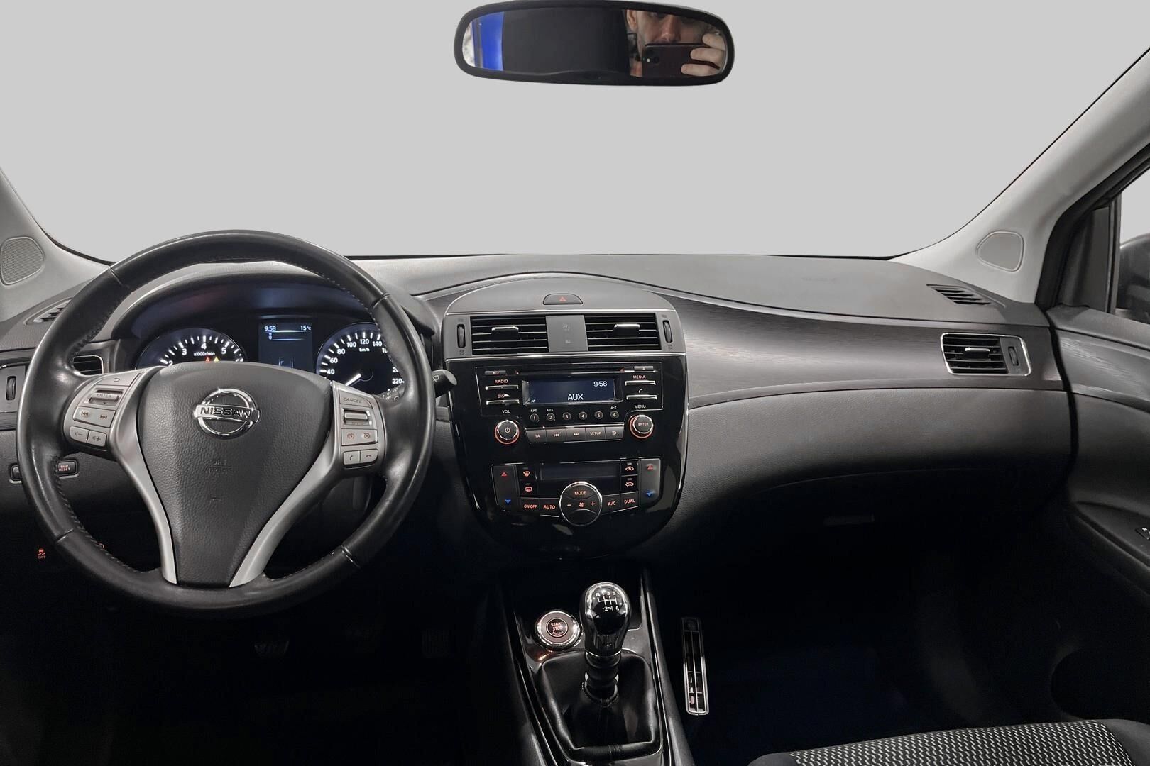 Nissan Pulsar iso kuva 9