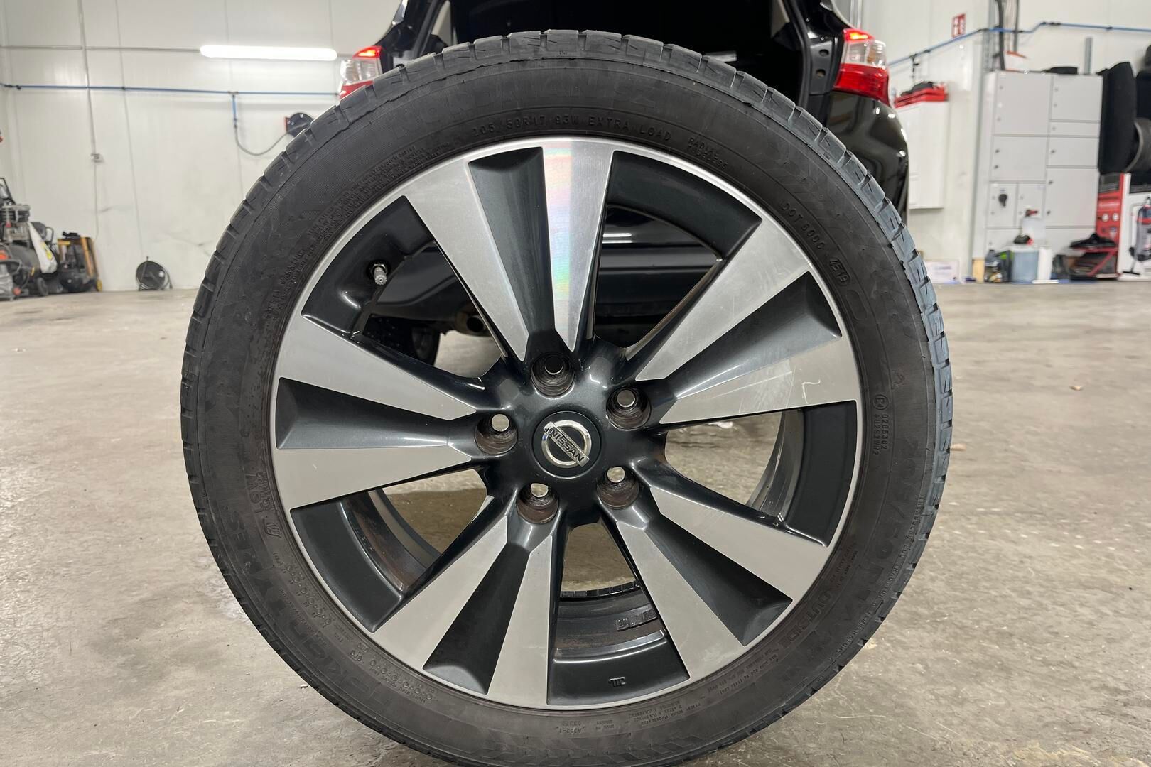 Nissan Pulsar iso kuva 15