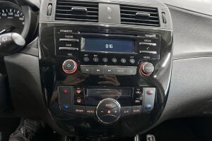 Nissan Pulsar esikatselu 12