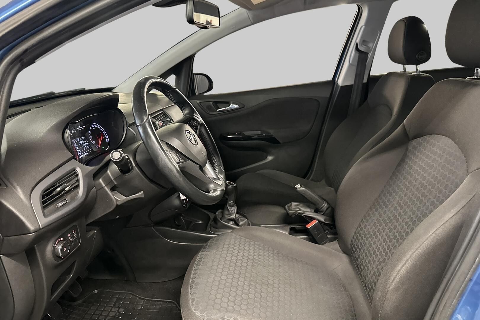 Opel Corsa iso kuva 9