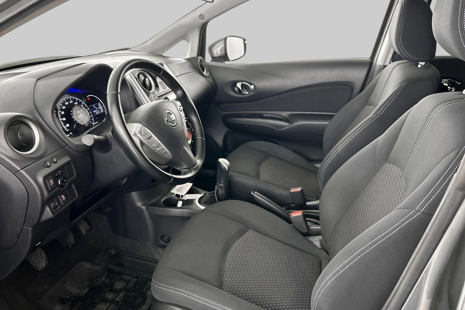 Nissan Note iso kuva 8