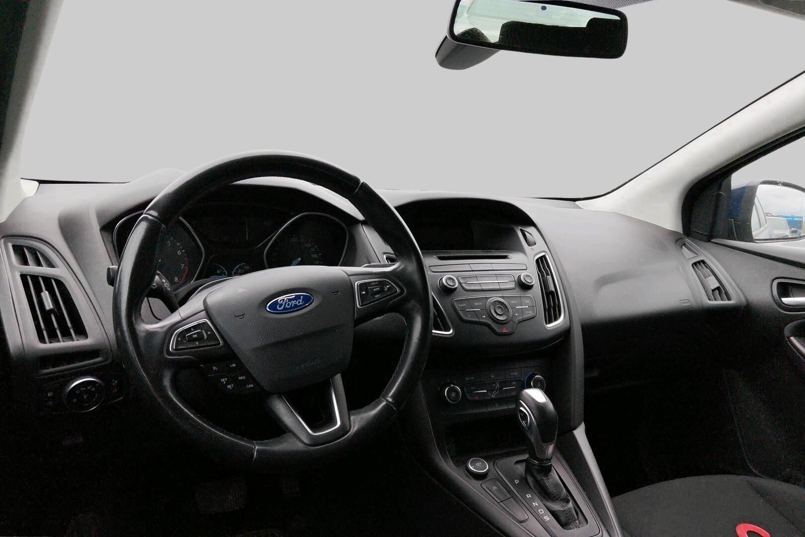 Ford Focus iso kuva 2
