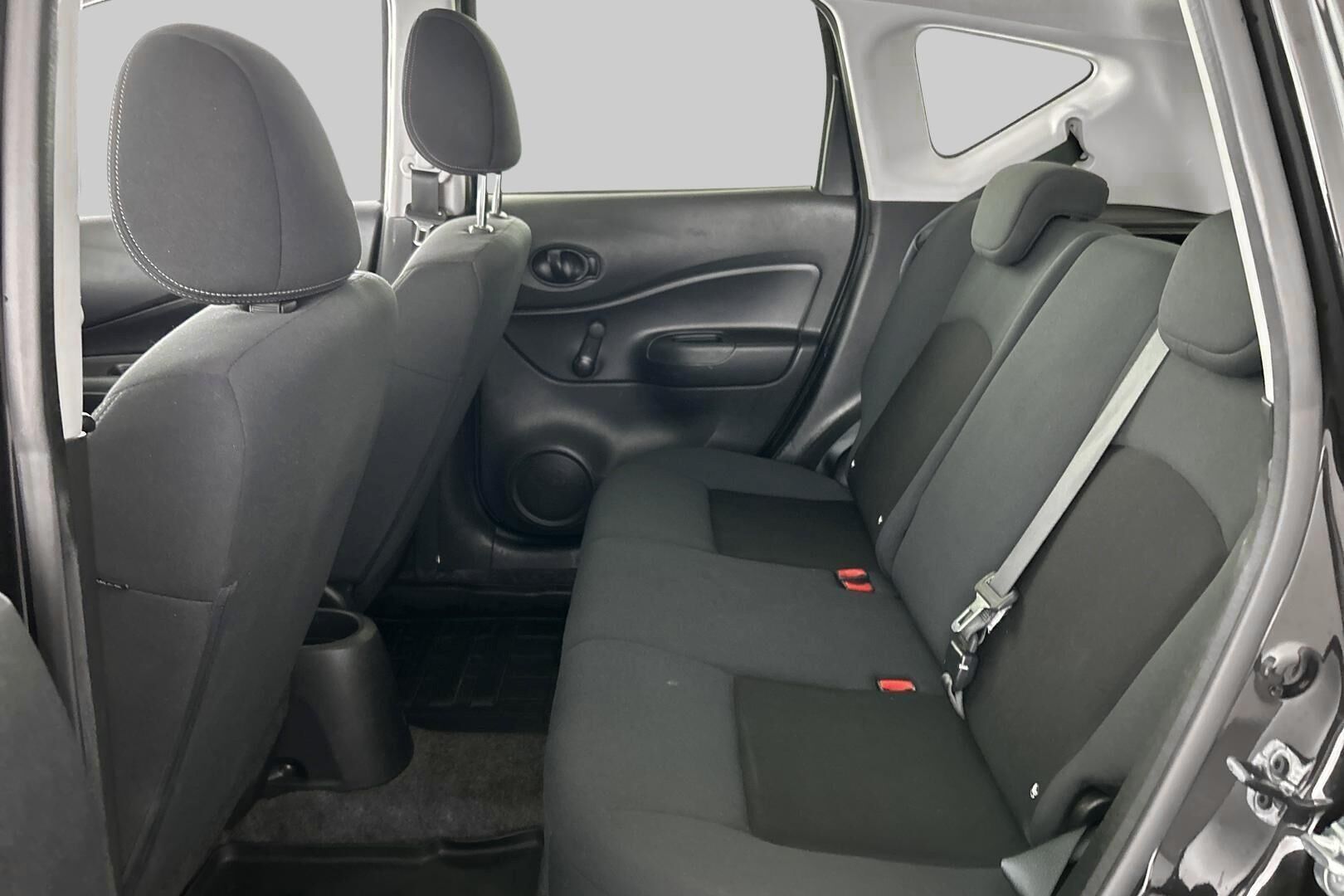 Nissan Note iso kuva 10