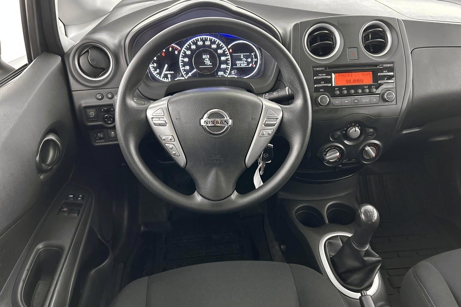 Nissan Note iso kuva 25