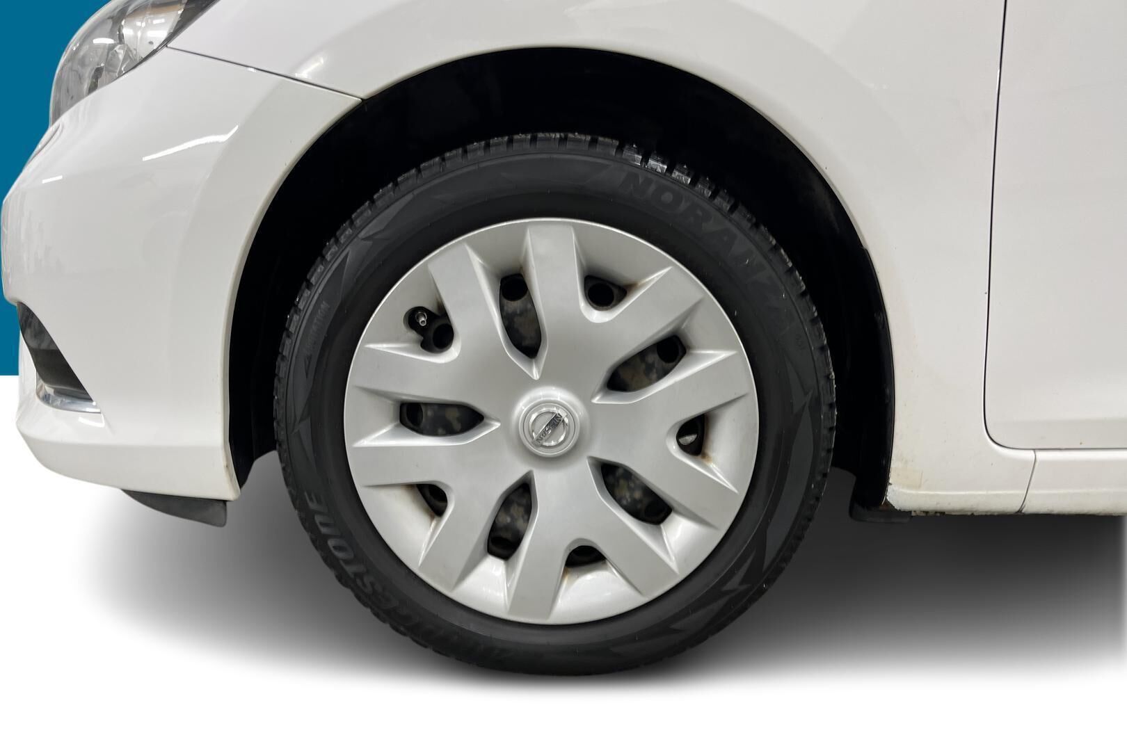 Nissan Pulsar iso kuva 11