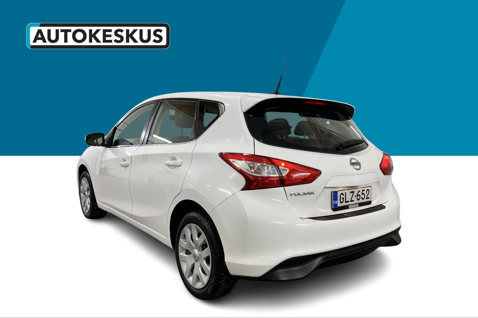 Nissan Pulsar iso kuva 6