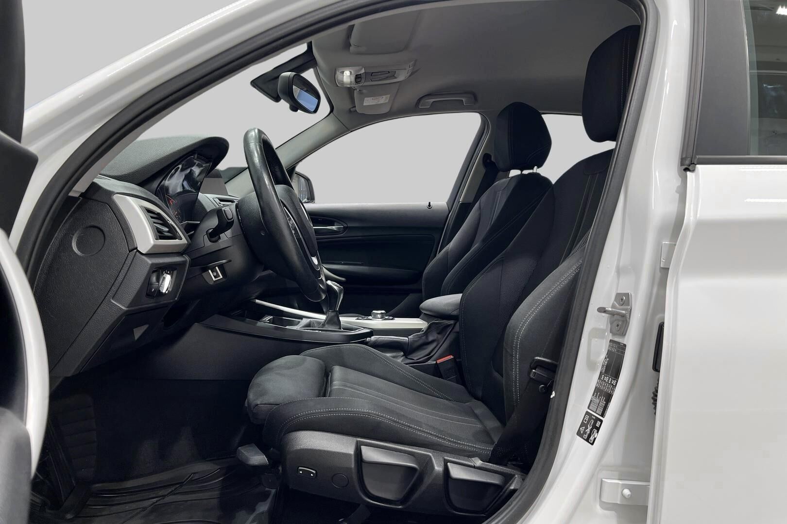 BMW 1-SARJA iso kuva 7