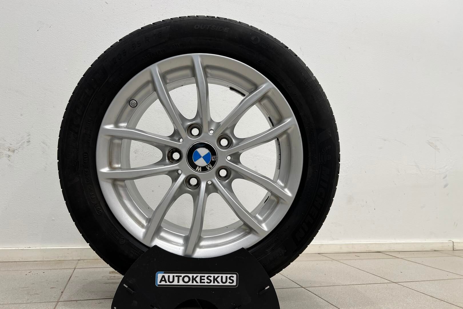 BMW 1-SARJA iso kuva 28