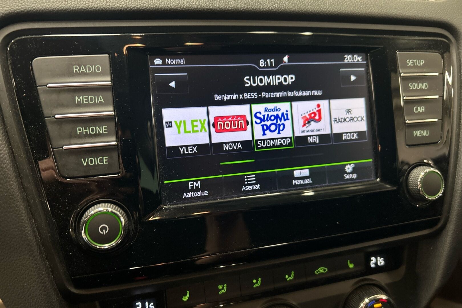 Skoda Octavia iso kuva 17