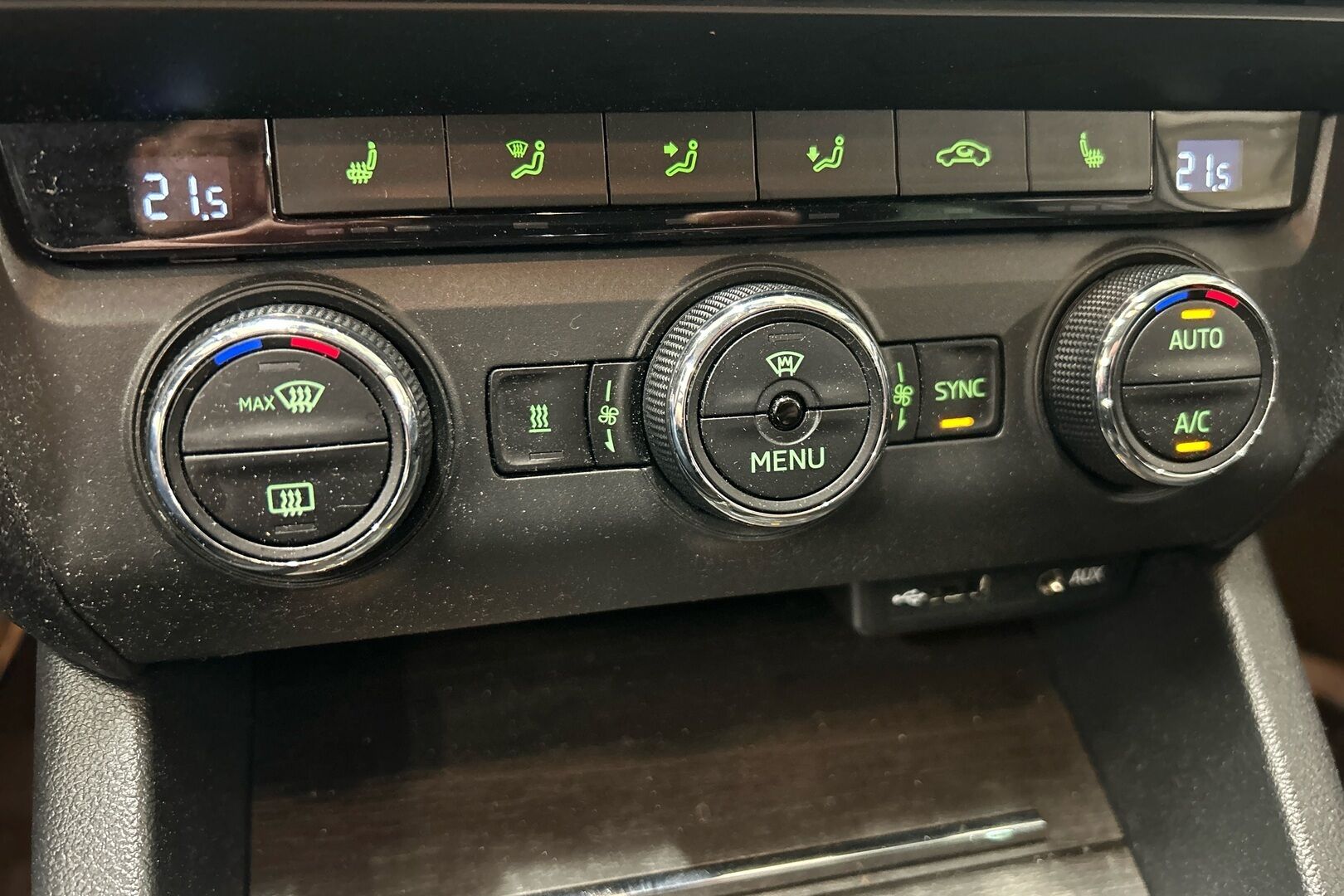 Skoda Octavia iso kuva 19