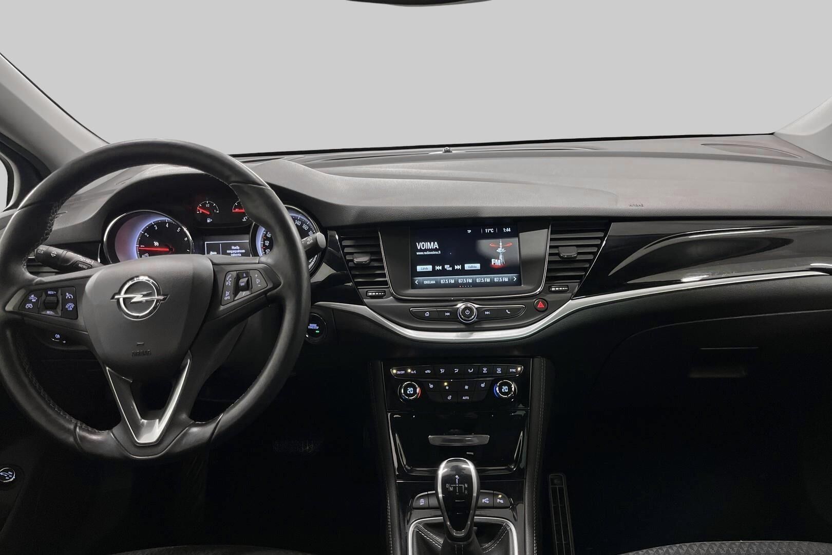 Opel Astra iso kuva 11