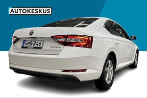 Skoda Superb esikatselu 6