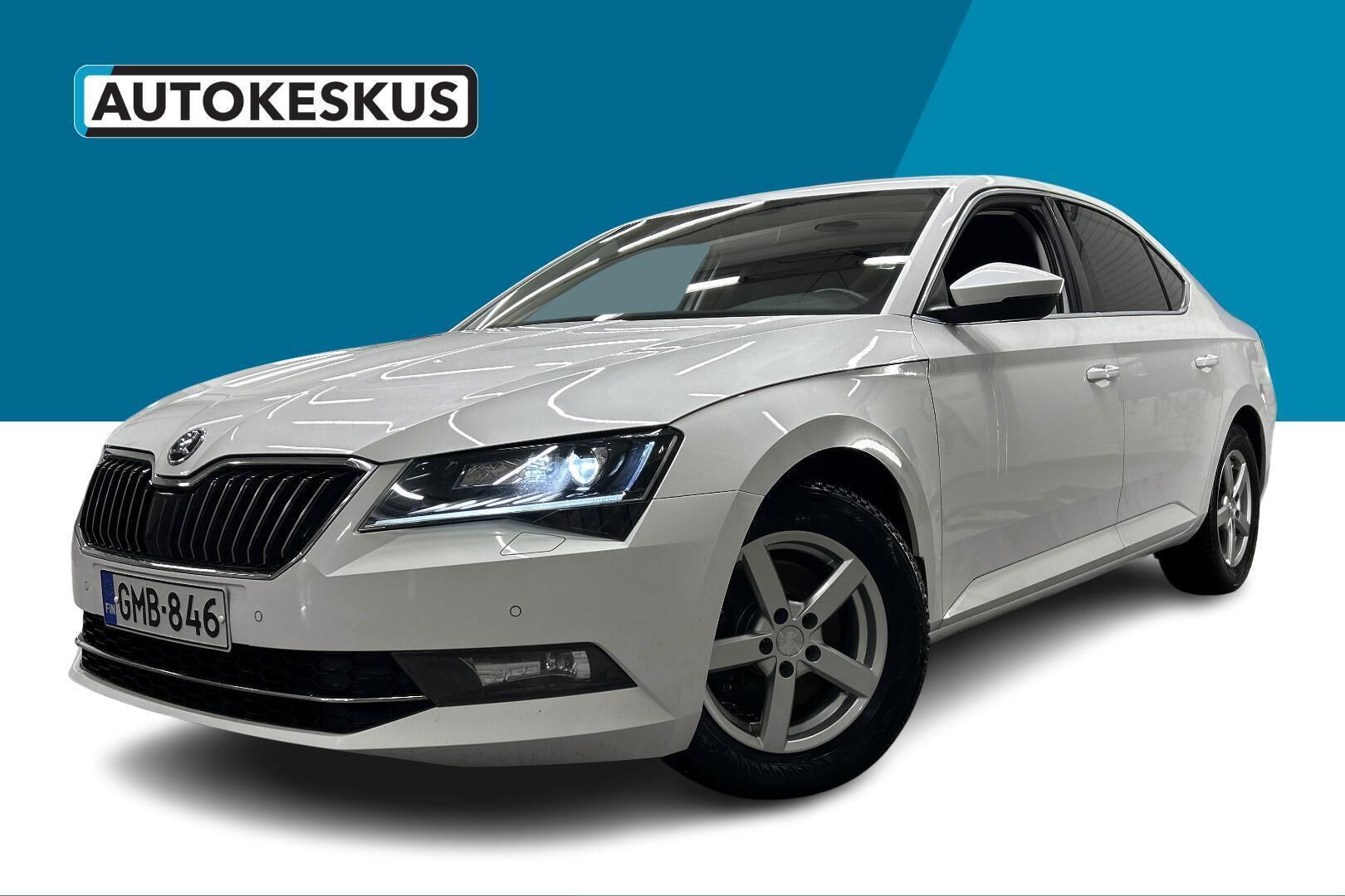 Skoda Superb iso kuva 0