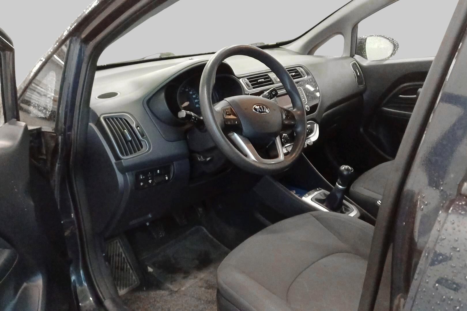Kia Rio iso kuva 2