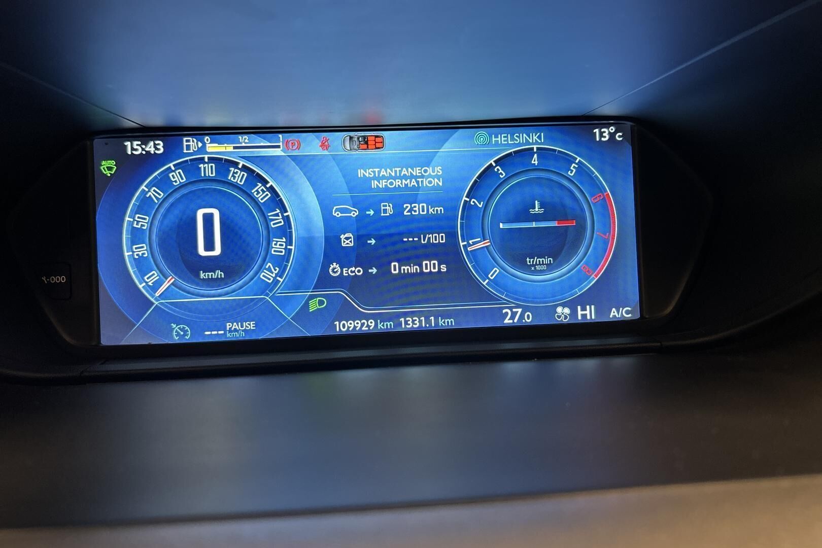 Citroen Grand C4 Picasso iso kuva 14