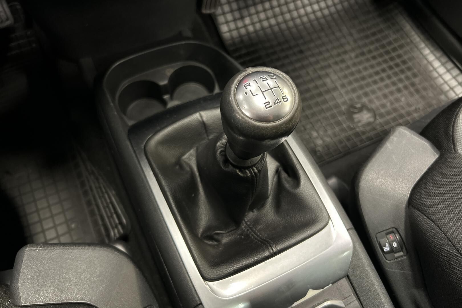 Citroen Grand C4 Picasso iso kuva 22