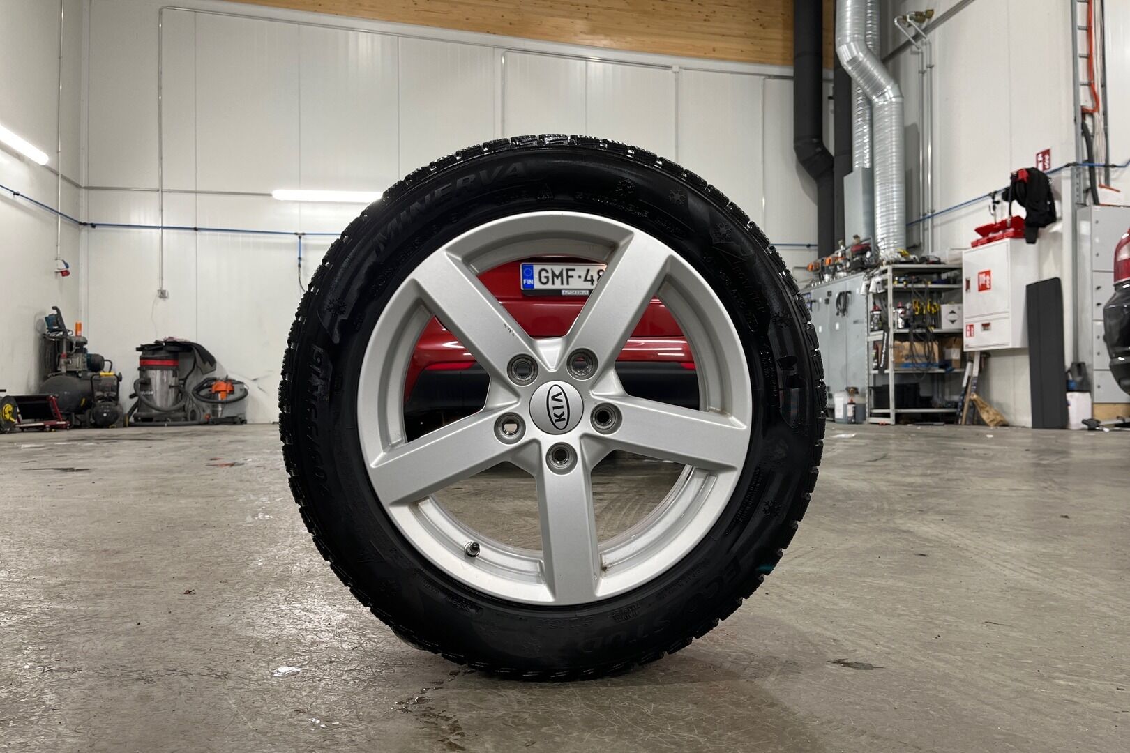 Kia cee'd iso kuva 11
