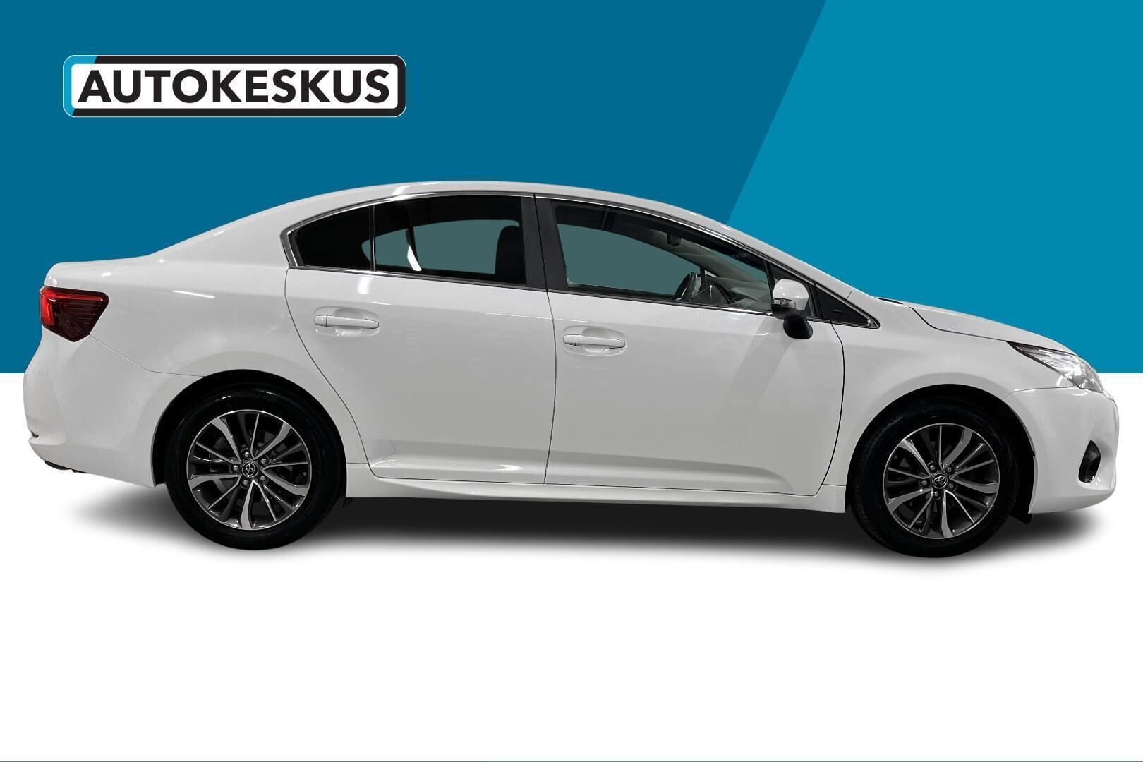 Toyota Avensis iso kuva 4