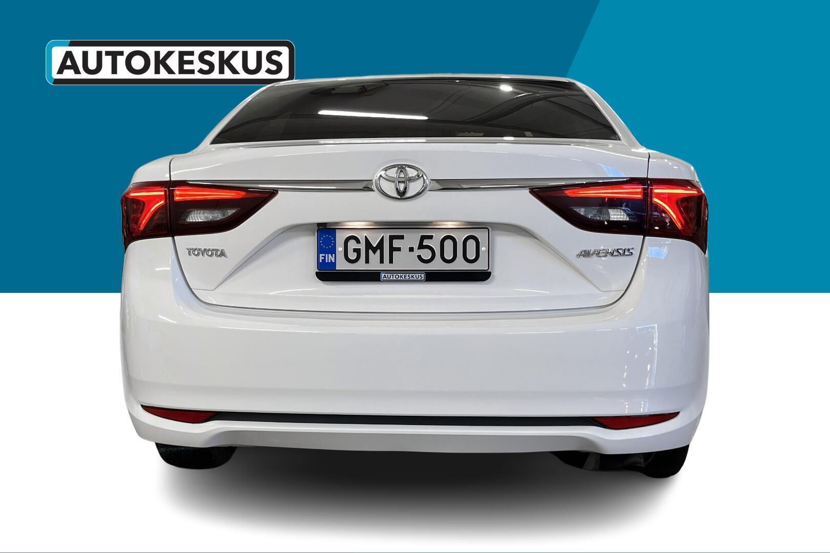 Toyota Avensis iso kuva 6