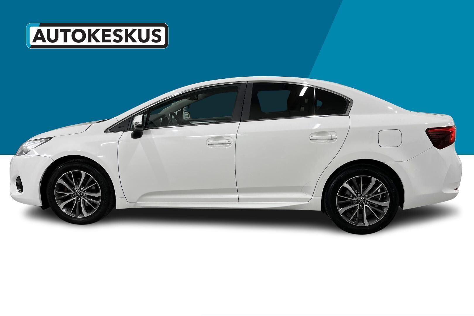 Toyota Avensis iso kuva 8