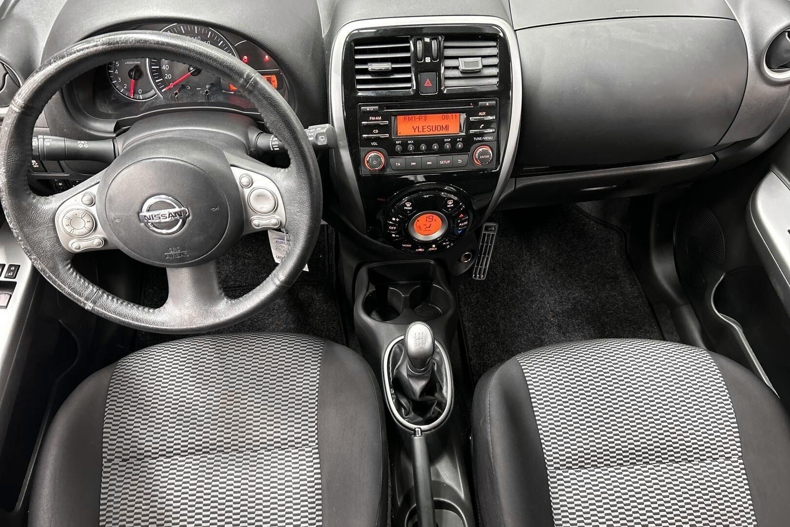 Nissan Micra iso kuva 11