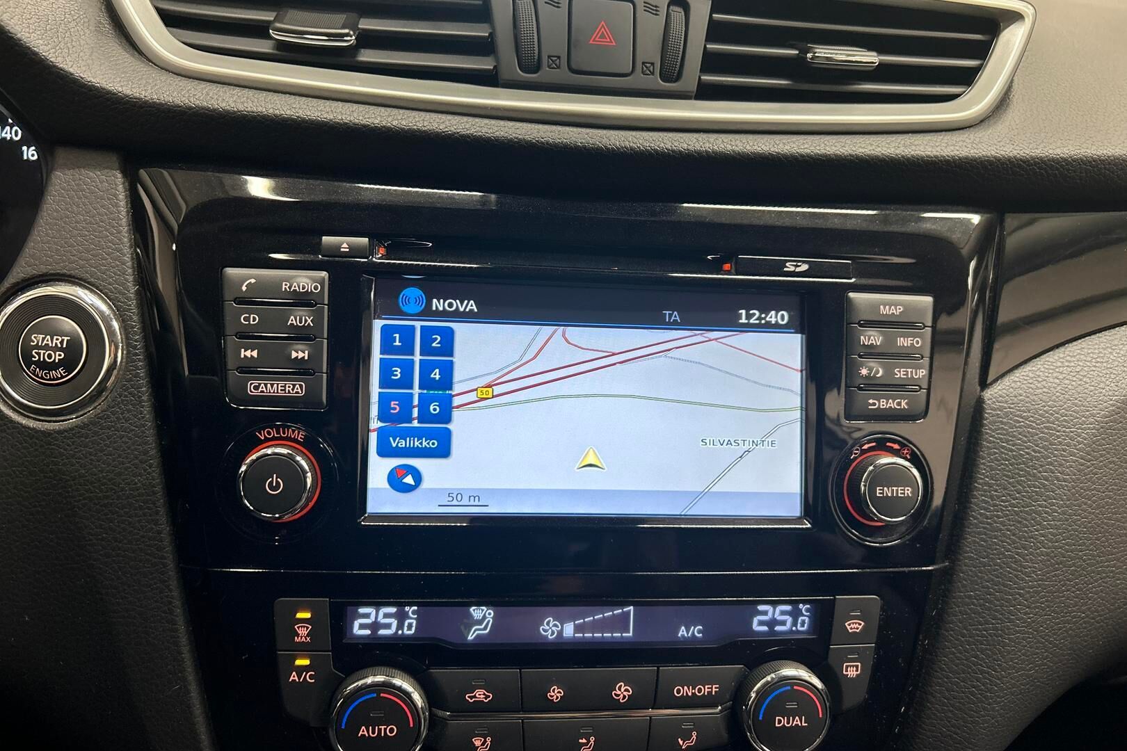 Nissan Qashqai iso kuva 17