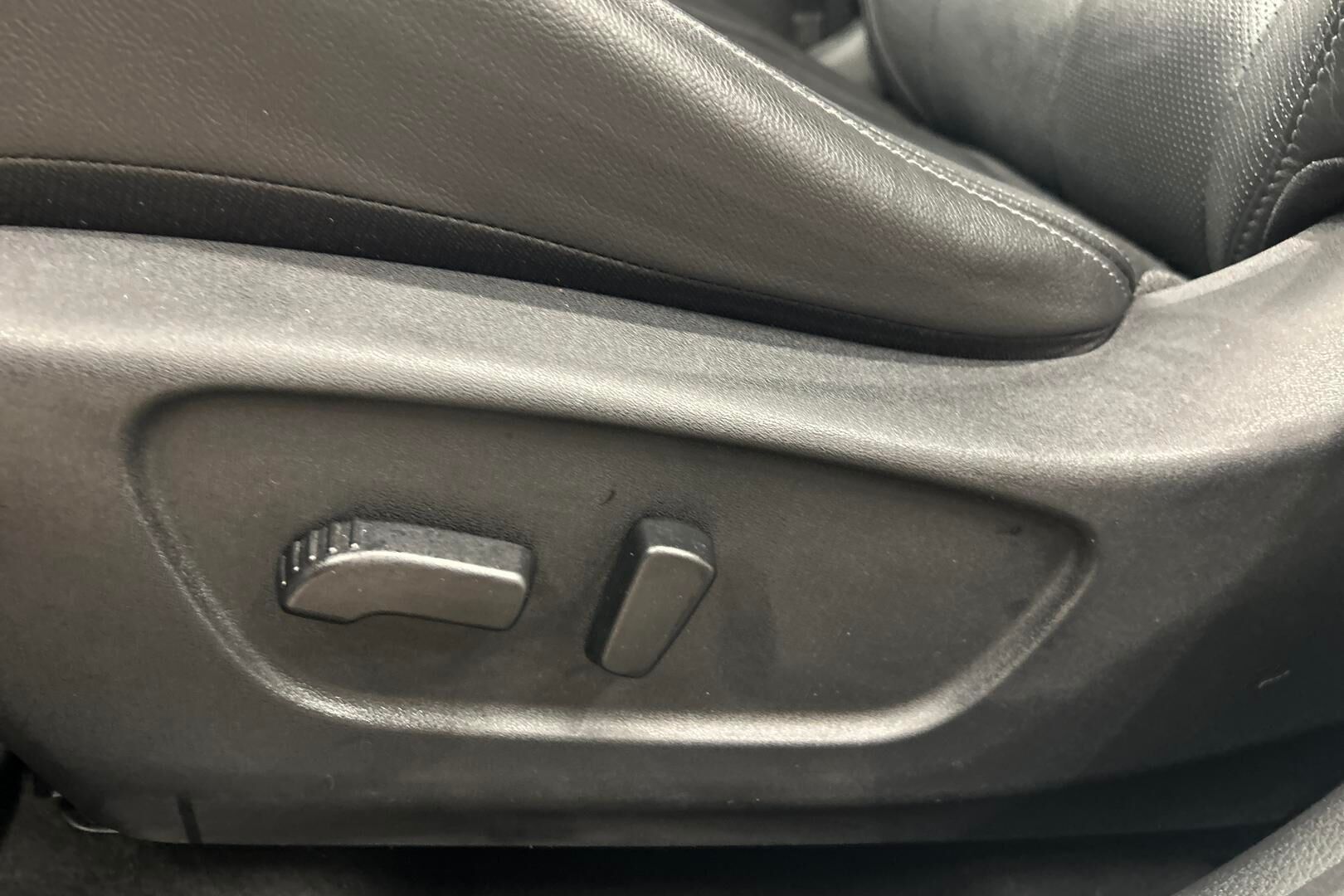 Nissan Qashqai iso kuva 24