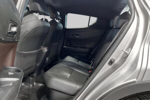 Toyota C-HR esikatselu 10