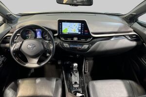 Toyota C-HR esikatselu 11