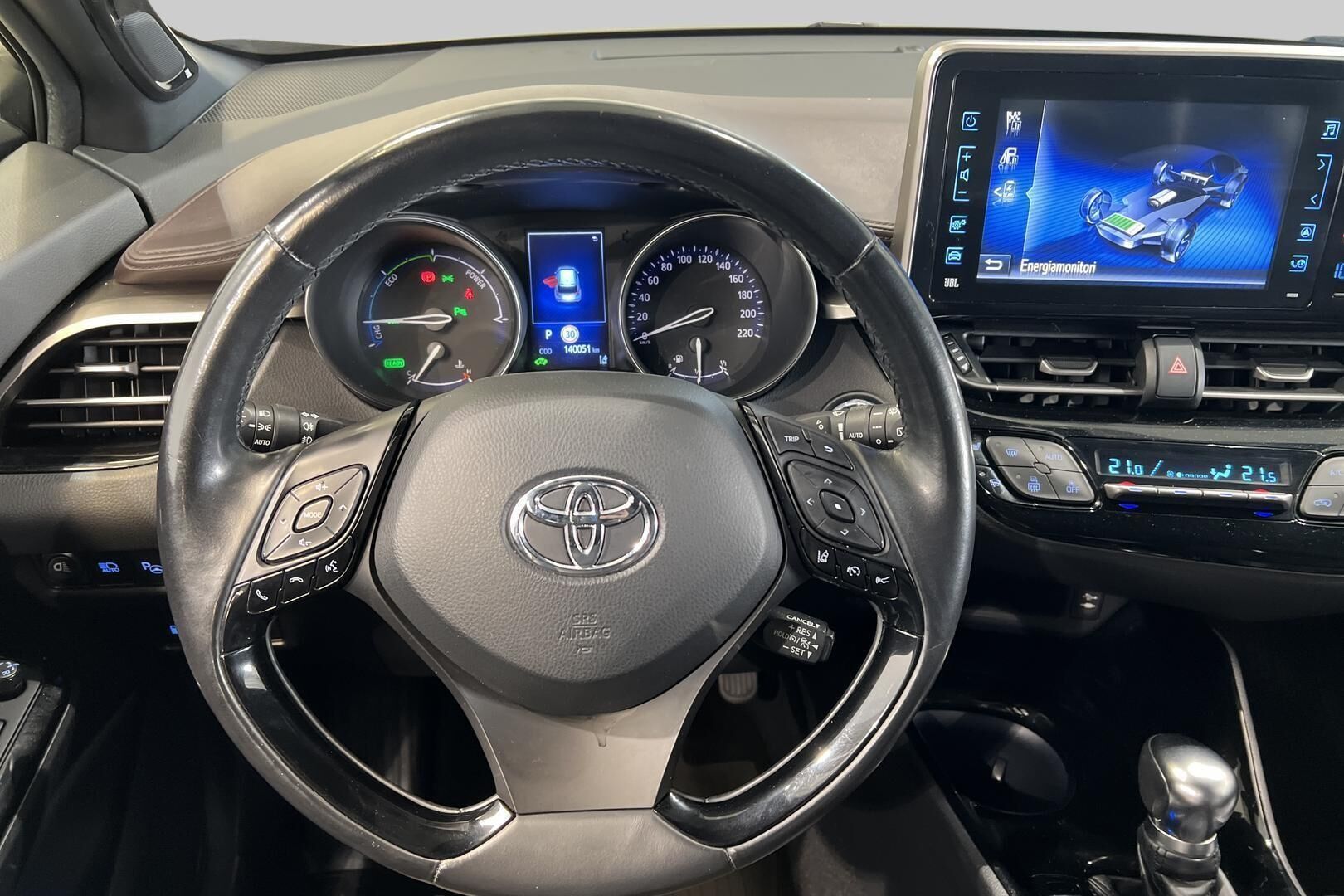Toyota C-HR iso kuva 25